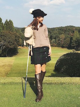 ゴルフのレディースコーデ 秋冬編 人気でかわいいゴルフファッションアイテムを紹介 Lady S Code Collection