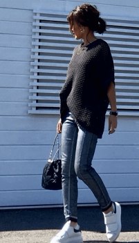 スキニーパンツのレディースの秋コーデ 人気のスキニーパンツを紹介 レディースコーデコレクション