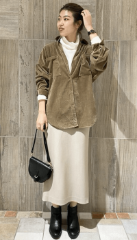 タートルネックのレディースのコーデ 人気のタートルネックを紹介 レディースコーデコレクション