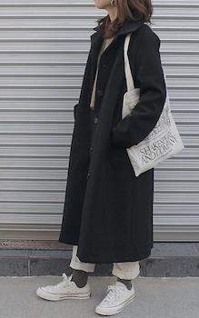 ステンカラーコートのレディースコーデ 黒 ネイビー グレーで作る大人な着こなし方 レディースコーデコレクション