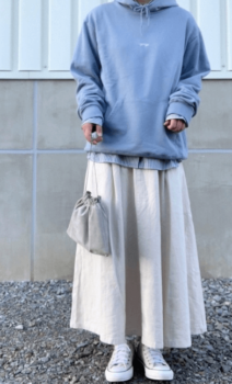 ストライプシャツのレディースのコーデ 人気のストライプシャツを紹介 レディースコーデコレクション