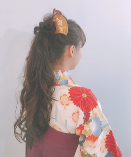 卒業式で袴に合うレディースのロングの髪型 ヘアアレンジも紹介 レディースコーデコレクション