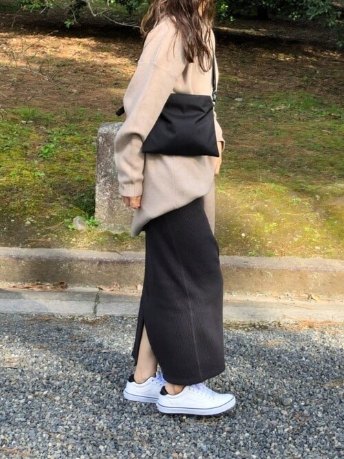 サコッシュのレディースコーデ 人気ブランドのおすすめのサコッシュも紹介 レディースコーデコレクション