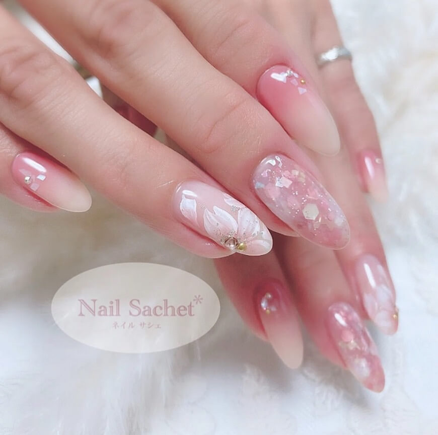 春ネイル：桜×ピンクラメ