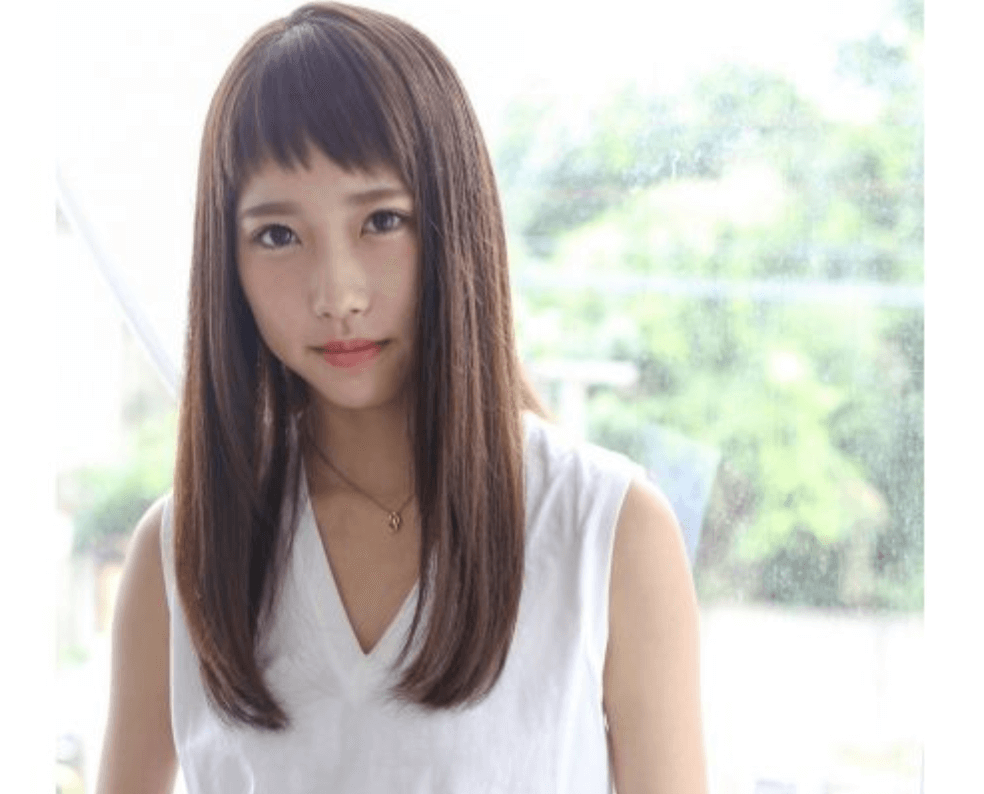 21年夏のロングの髪型 レディースのストレートやまとめ髪などの可愛いヘアアレンジを紹介 レディースコーデコレクション