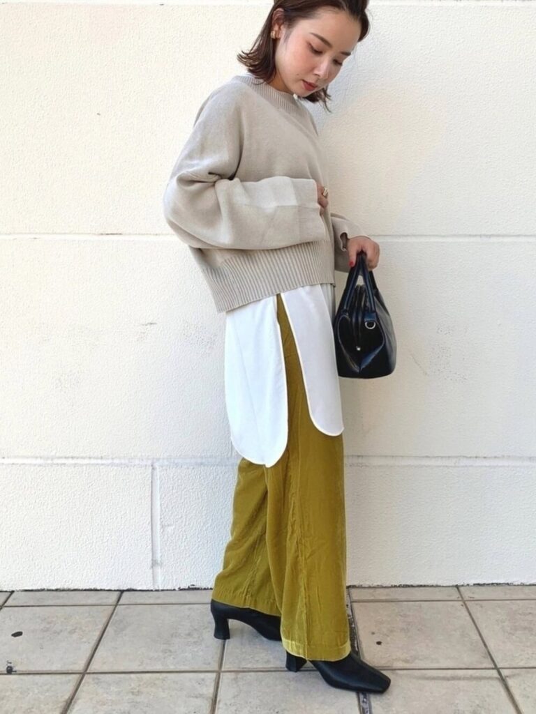 ニット セーター ベージュ のレディースの秋のコーデ 人気のベージュのニット セーターはこちら レディースコーデコレクション