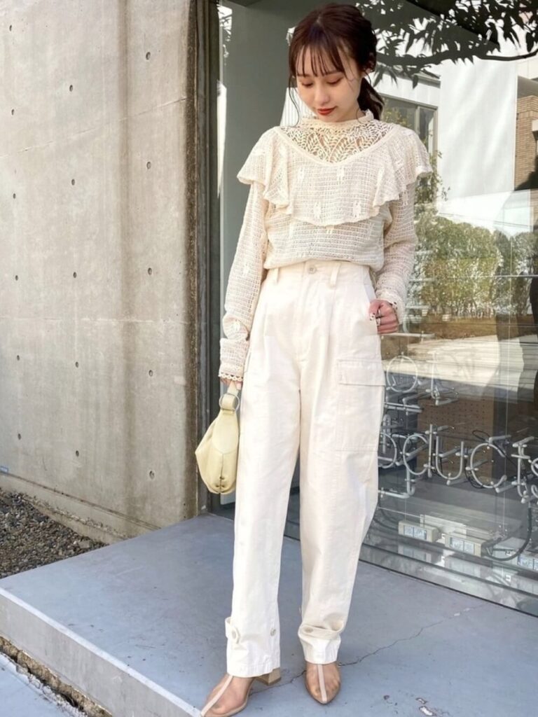 カーゴパンツのレディースのコーデ 人気でおしゃれなカーゴパンツを紹介 レディースコーデコレクション