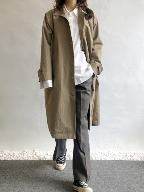 トレンチコートに合わせるインナーは何を着る インナー別でのレディースのコーデを紹介 レディースコーデコレクション
