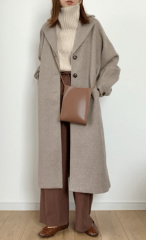 ステンカラーコートのレディースコーデ 春 秋冬 人気のベージュカラーの着こなし方を紹介 レディースコーデコレクション