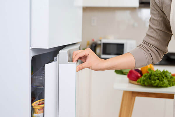 ストッキングを伝線させない方法：冷蔵庫で保管する